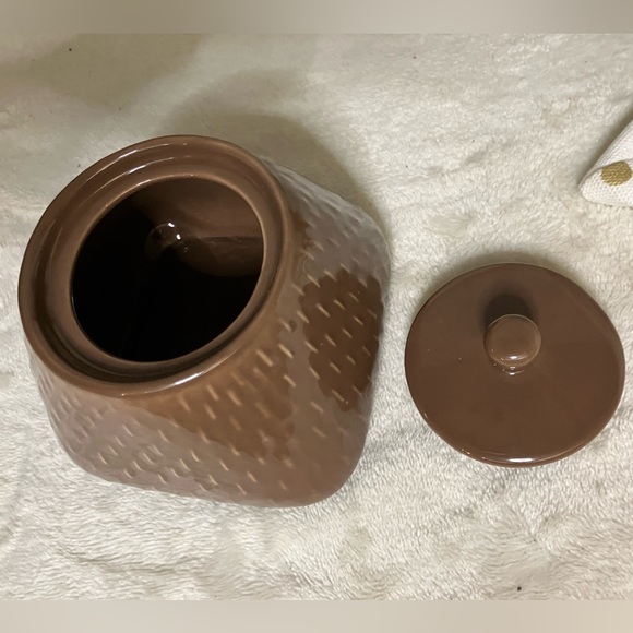 RuffHewn Salt and Pepper Shakers with Sugar & Creamer - Picture 4 of 5